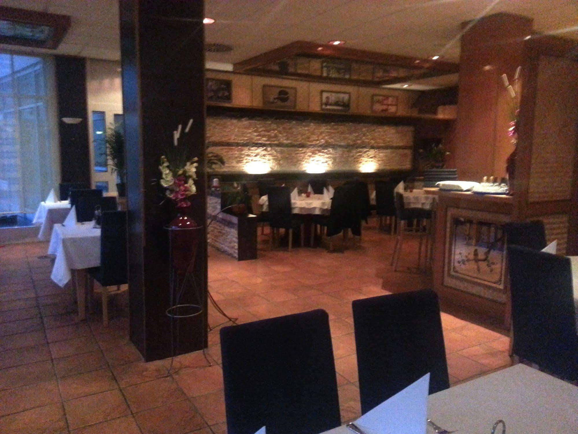 Central Hotel Winnenden Buitenkant foto