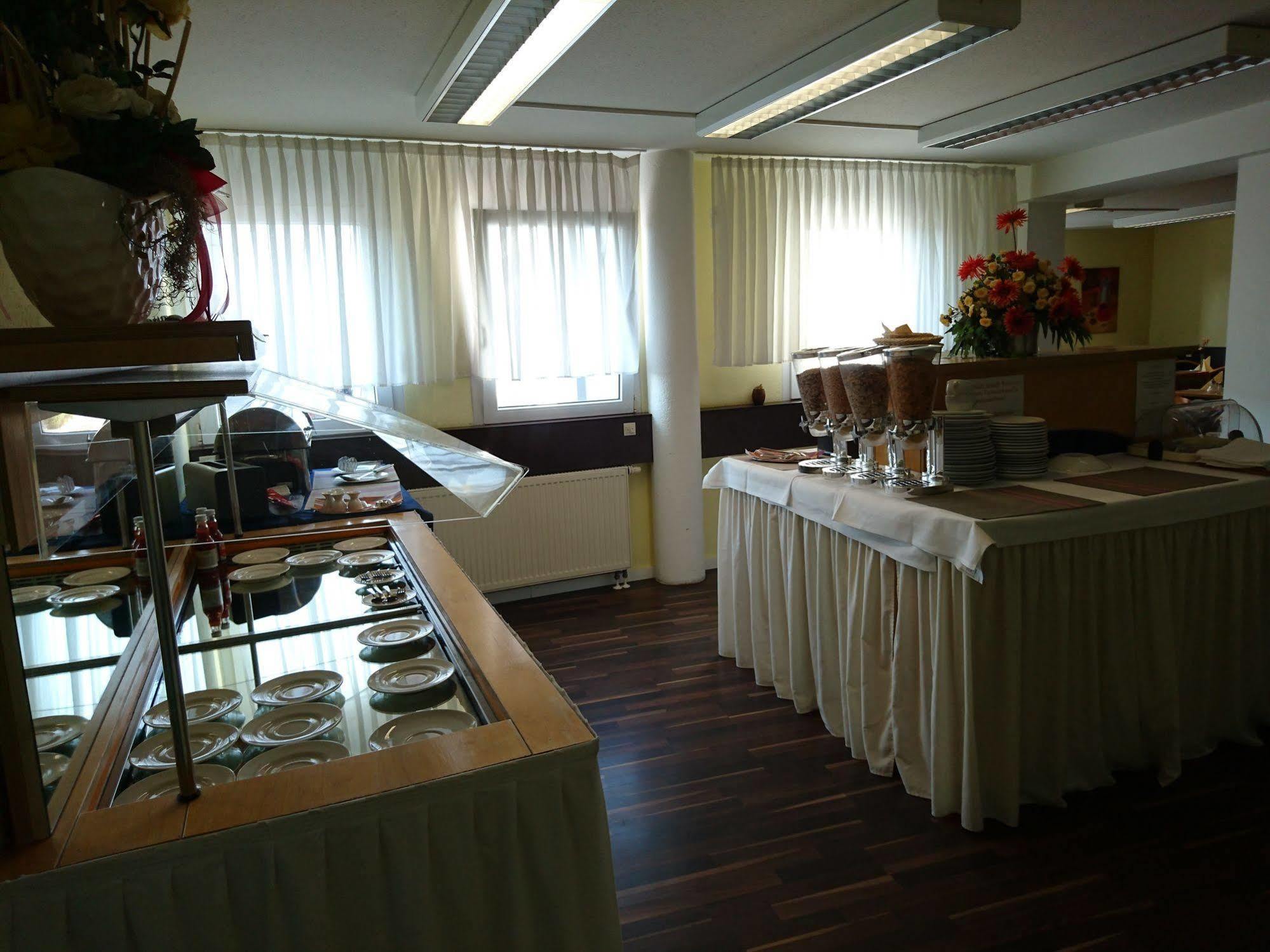 Central Hotel Winnenden Buitenkant foto